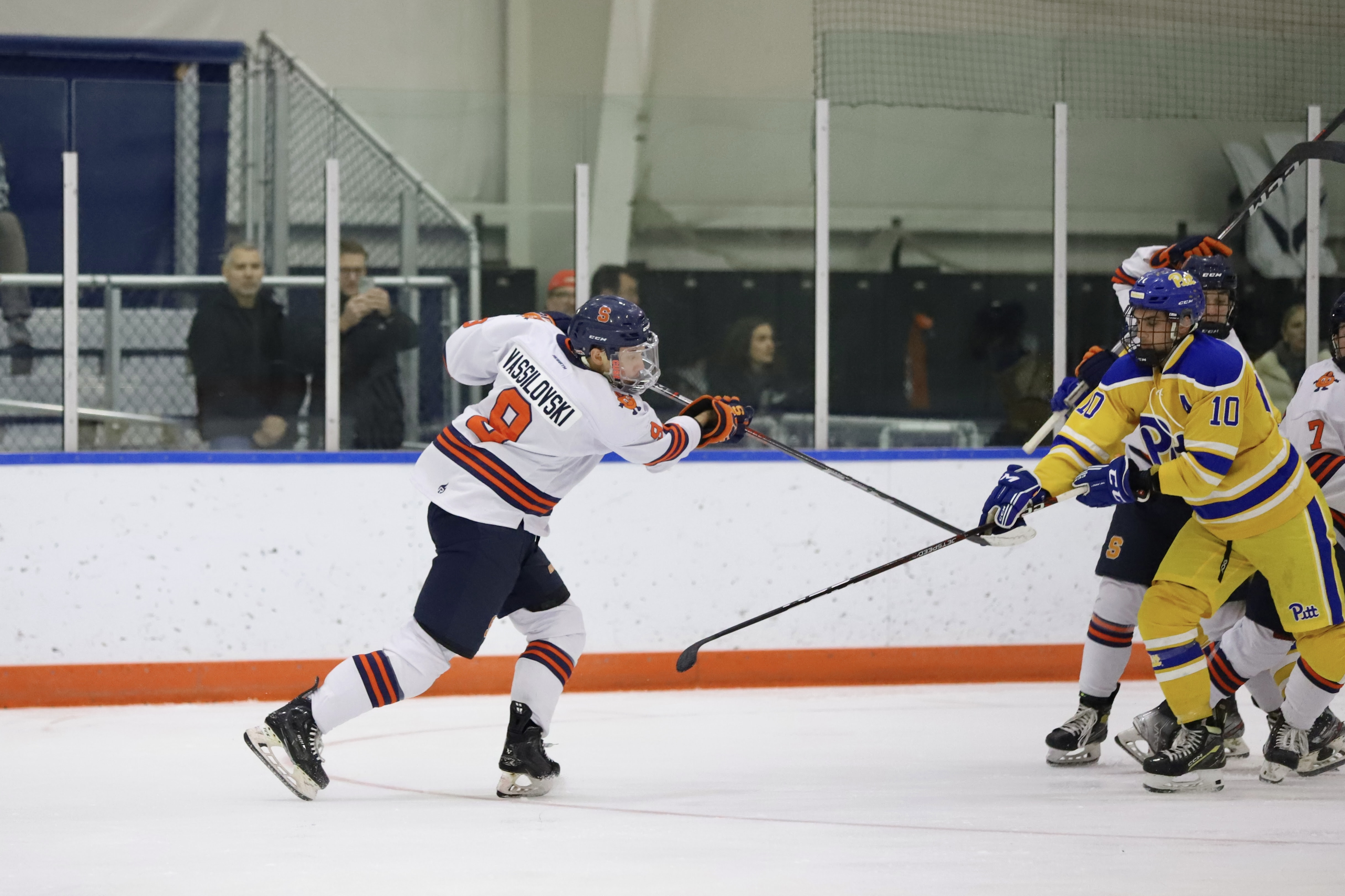 Evan Vassilovski, 2021-2025, Forward #9 (2023 Dec 1)